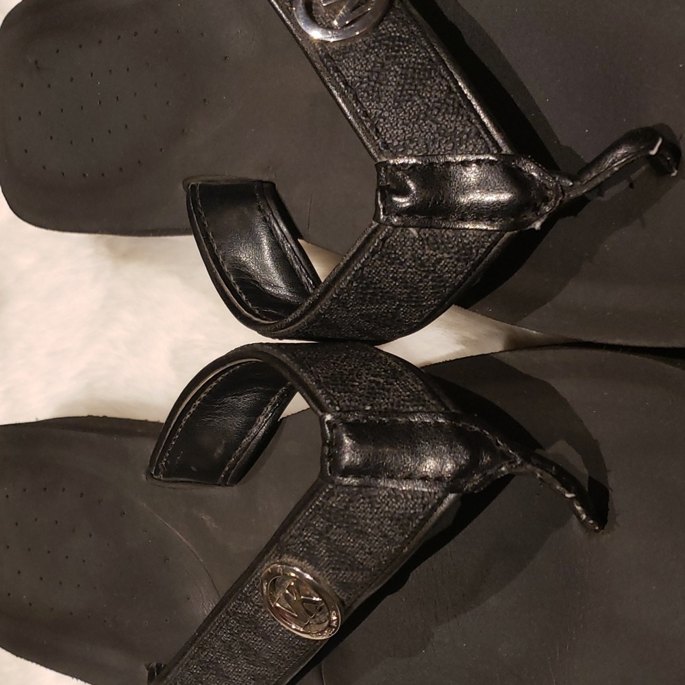 MICHAEL KORS  10 BLACK FLIP FLOP - Picture 6 of 11